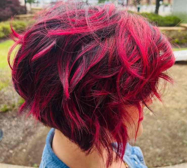 Color viva magenta, dona nuova vita ai capelli