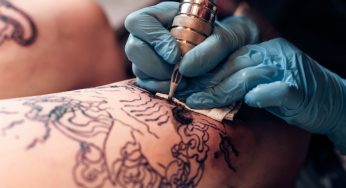 Come rimuovere i tatuaggi con le scritte